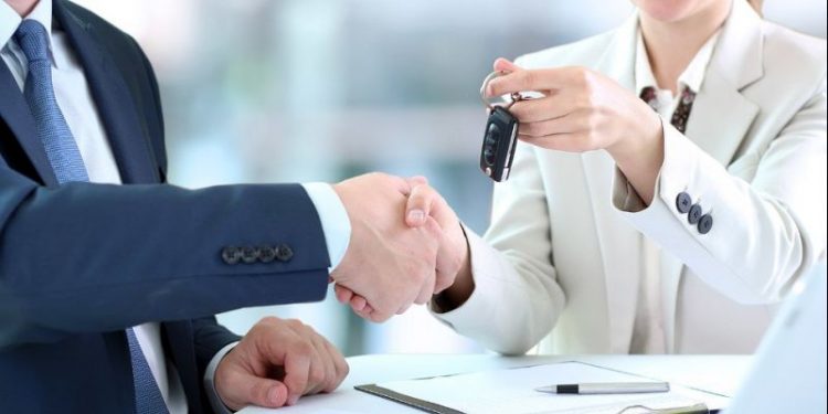 Cât este de rentabil să apelezi la o firmă de închirieri auto