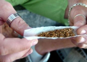 Eleve ajunse la Urgență după ce au fumat “legale”