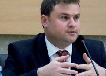 PSD Teleorman: „Domnul Batistuță” face ce știe mai bine, să împroaște cu noroi