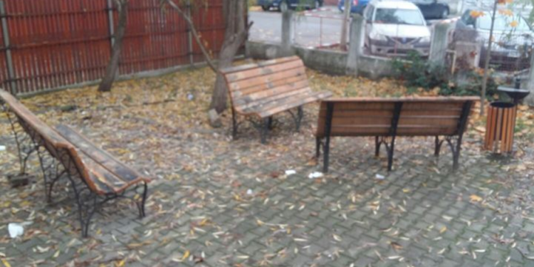 Sediul PSD Teleorman a fost vandalizat duminică seară