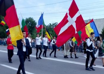 S-a decis! Liceele au aflat ce țări vor reprezenta la Parada Europei