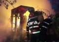 Au rămas fără casă în urma unui incendiu