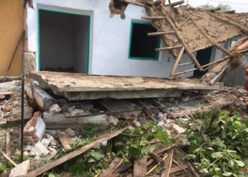 Bărbat ucis de o placă de beton, la Spătărei