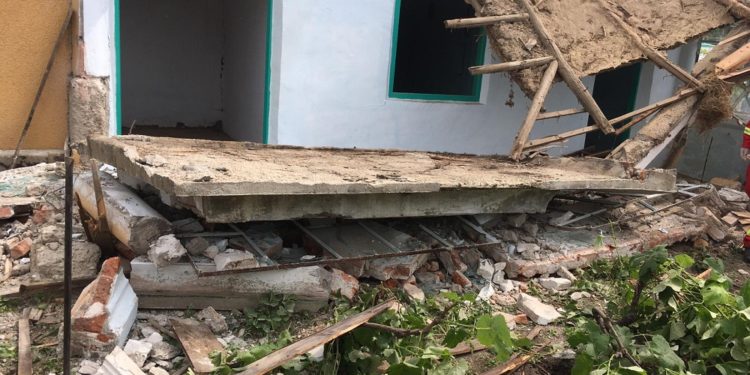 Bărbat ucis de o placă de beton, la Spătărei