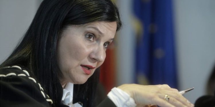 Managerul de la SAJ Teleorman rămâne pe funcție. Ministrul Sănătății: “Până nu avem înlocuitor, nu dăm drumul la ordin”