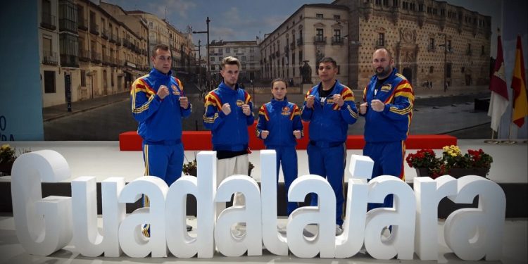 Au adus acasă patru medalii