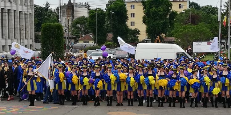 Ultimul clopoțel pentru absolvenții claselor a XII a din Alexandria