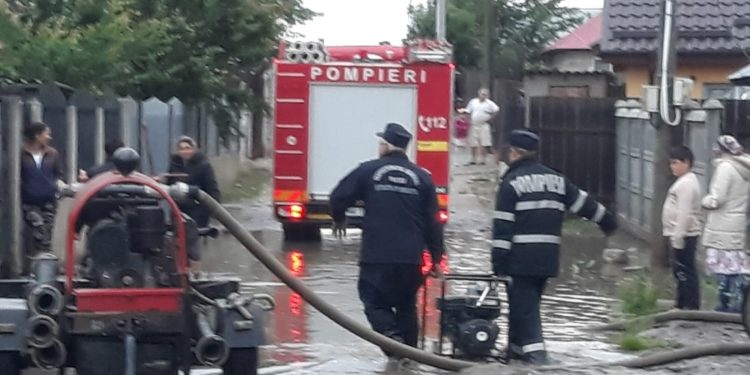 La Zimnicea, șapte gospodării au fost inundate