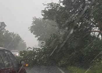 COD PORTOCALIU de ploi torențiale, grindină și vijelii în trei localități din Teleorman!