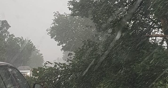 COD PORTOCALIU de ploi torențiale, grindină și vijelii în trei localități din Teleorman!