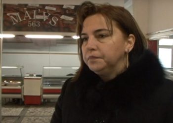 [Video&Foto] Control de la Protecția Consumatorului în hala de carne din Alexandria. Gândaci, mizerie și rugină în galantare