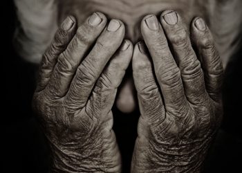 Bătrâne agresate și tâlhărite, duminică noaptea, la Suhaia