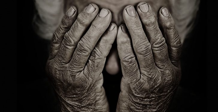 Bătrâne agresate și tâlhărite, duminică noaptea, la Suhaia