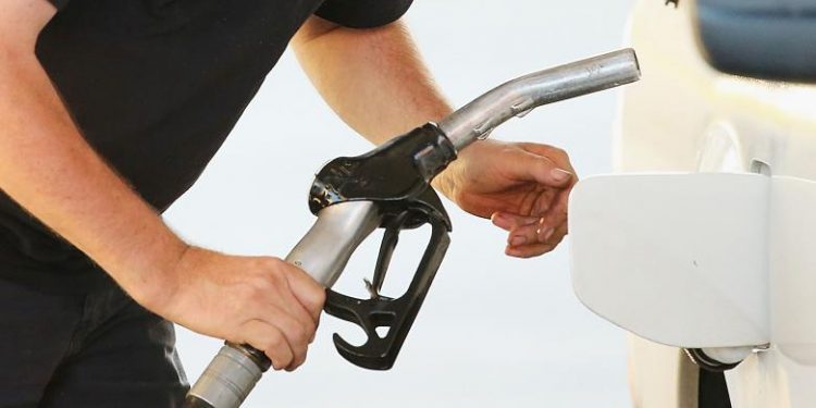 Tânăr de 19 ani din Peretu, reținut de polițiști