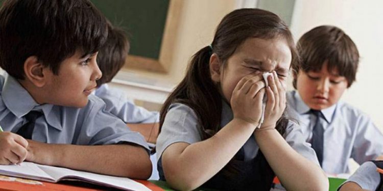 Crește numărul de cazuri de gripă în școli. La Roșiorii de Vede, cele mai multe situații