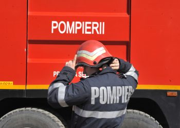 Incendiu la etajul patru al unui bloc din Alexandria