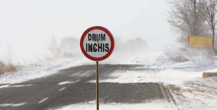 Tronsoane de drumuri naționale și județene închise de viscol