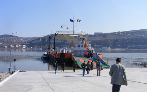 Se închid punctele de trecere a frontierei de la Zimnicea și Turnu Măgurele