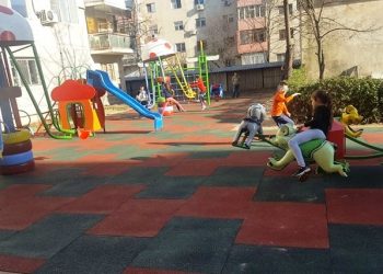 Interzis la locurile de joacă din Alexandria!