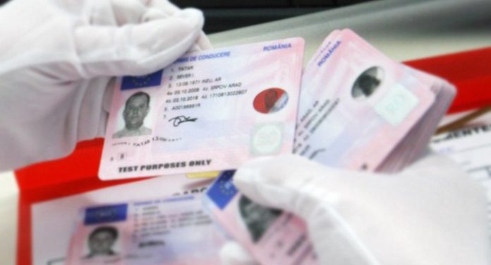 Se suspendă examenele auto. Preschimbările de permise se fac doar online