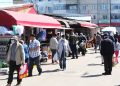 Roșiorenii au dat cu flit coronavirusului, vineri, în zi de târg