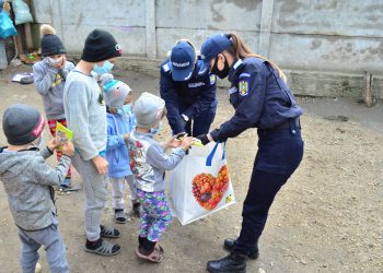 Jandarmii teleormăneni, sprijin pentru oameni care au nevoie