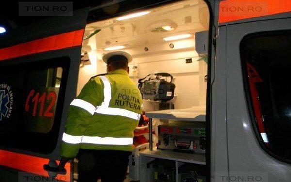 A pierdut controlul volanului și s-a răsturnat