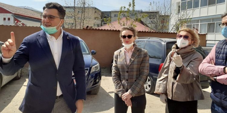 Se amână! Aparatul RT-PCR adus cu tam-tam, nu va fi pus în funcțiune [Video]