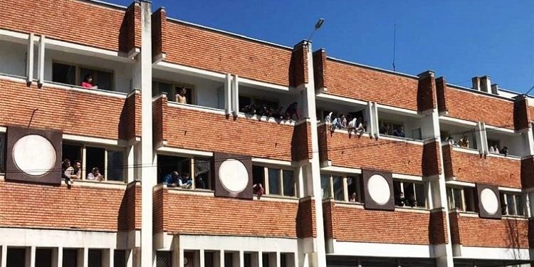 S-a ieftinit… carantina