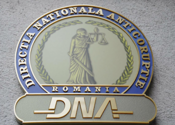 Director din cadrul CAS Teleorman, trimis în judecată pentru luare de mită