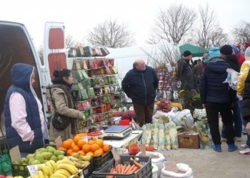 Târgul săptămânal de la Roșiorii de Vede s-a redeschis