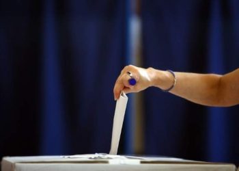 Iohannis a promulgat legea prin care sunt prelungite mandatele aleșilor locali până la 1 noiembrie