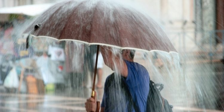 Cod galben de furtuni până sâmbătă dimineața