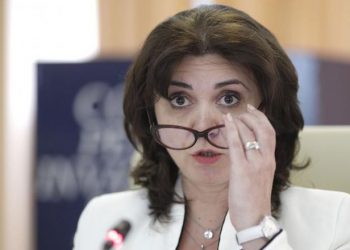 Ministrul Educației: Nu se mai dau teze. Acestea vor fi înlocuite cu o evaluare sumativă a elevilor