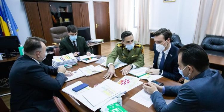 Strategie împotriva Covid-19. Campania de vaccinare va fi condusă de un medic militar