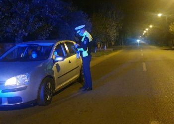 Noile restricții au intrat în vigoare. Acţiune informativ-preventivă a poliţiştilor teleormăneni, azi-noapte
