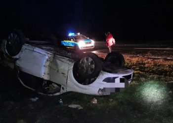 Mășină răsturnată pe DN 51, între Zimnicea și Izvoarele/Foto