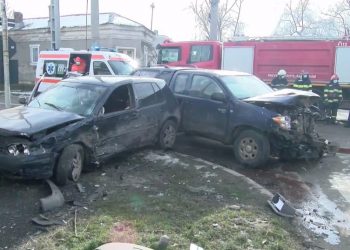 Accident cu trei victime, la Roșiori de Vede [Foto]