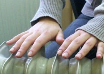 Consumatorul vulnerabil de energie va primi compensații pentru încălzire, între 10% și 100%