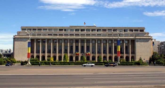 Cu cât va fi plătit personalul medical implicat în procesul de vaccinare împotriva Covid-19. Ordonanța de urgență se află pe masa Guvernului