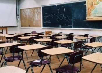 Ministerul Educației: Mai puțini elevi în clasele de liceu