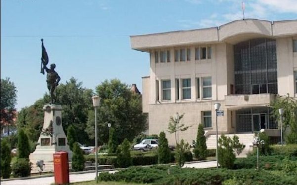 Se fac schimbări la vârful Prefecturii. Pleacă Liviu Dumitrașcu?