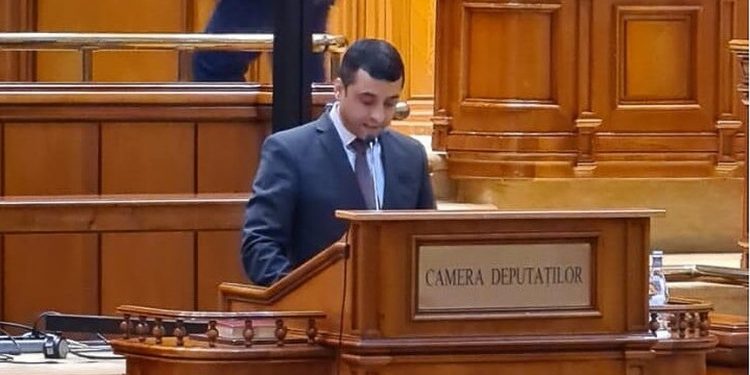 Deputat Florin Piper-Savu : “Respect pentru dascăli”/ Declarație politică