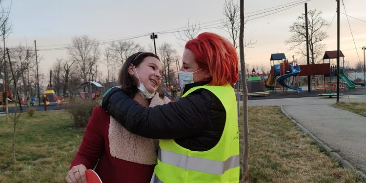 Copiii din Alexandria le-au urat mămicilor “La mulți ani!”