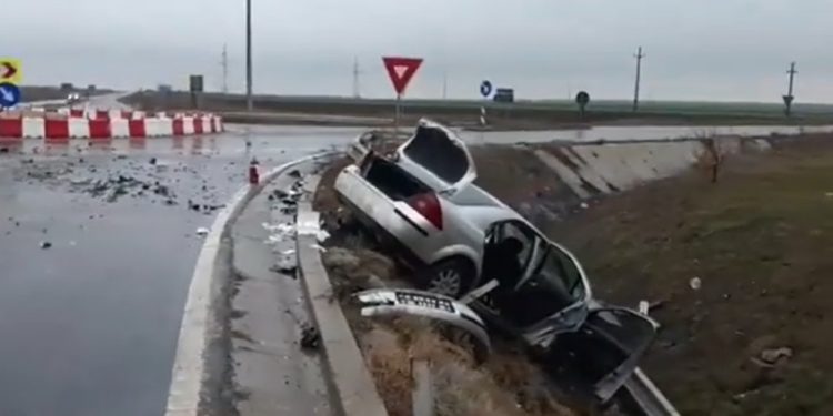 Accident grav pe centura Alexandriei. Trei persoane au fost transportate la spital