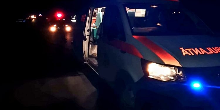 Un tractor, un buldoexcavator și un TIR, implicate într-un accident rutier, la Turnu Măgurele