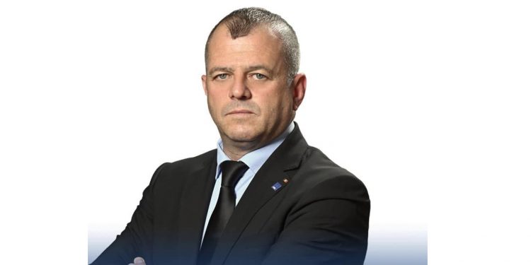 Costel Barbu, deputat PNL:” Drumurile reabilitate și sigure și un sistem de sănătate modern, facil tuturor oamenilor sunt prioritare pentru mine”