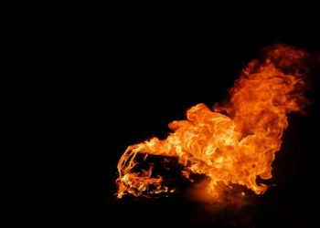 De Lăsata Secului s-au prins focurile [VIDEO]