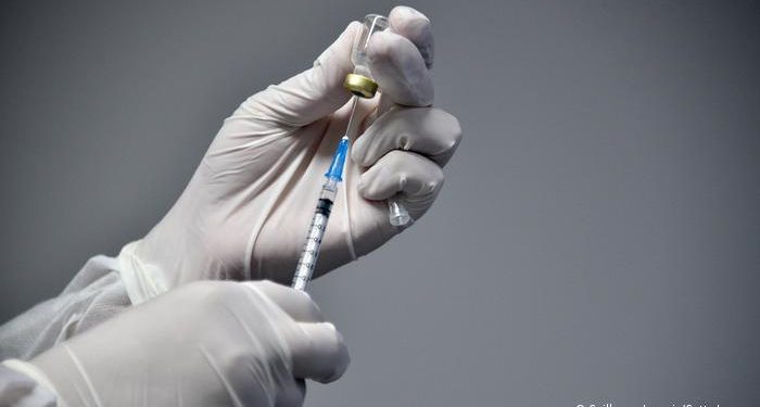 Începe a treia etapă de vaccinare anti-Covid. Listele de așteptare au fost deschise