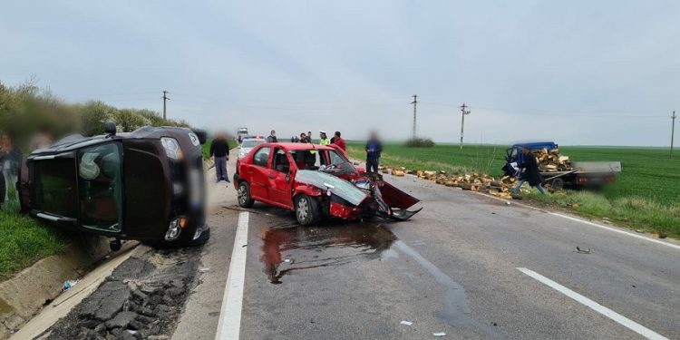 Accident rutier între Alexandria și Vitănești. Traficul este blocat
